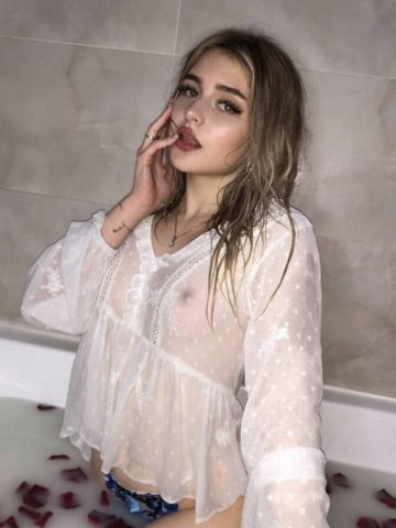 Симона Queen Реал